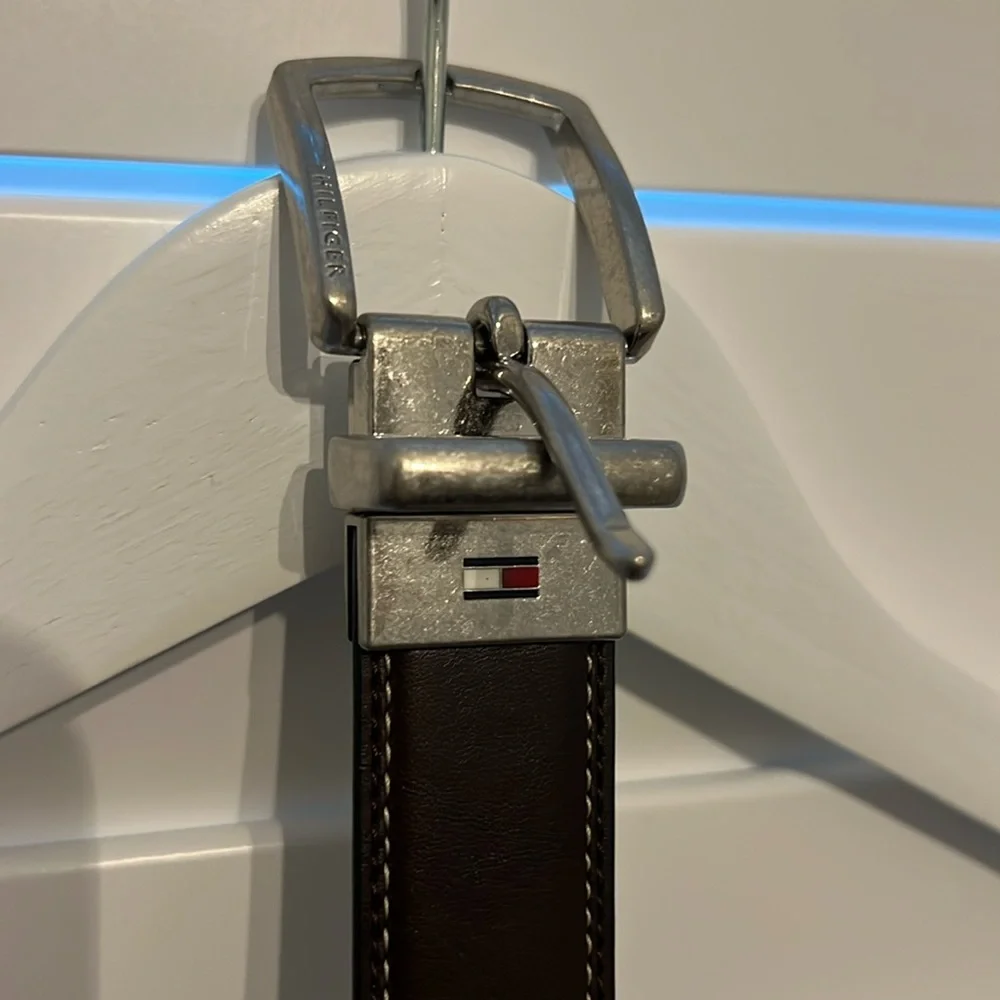 NWOT Boys Imitation Leather Tommy Hilfiger Belt. Perfect Condition. Medium 26-28